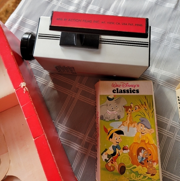 Walt Disney Vintage Action Films Movie Viewer - 2 Cartridges Working - Picture 6 of 8